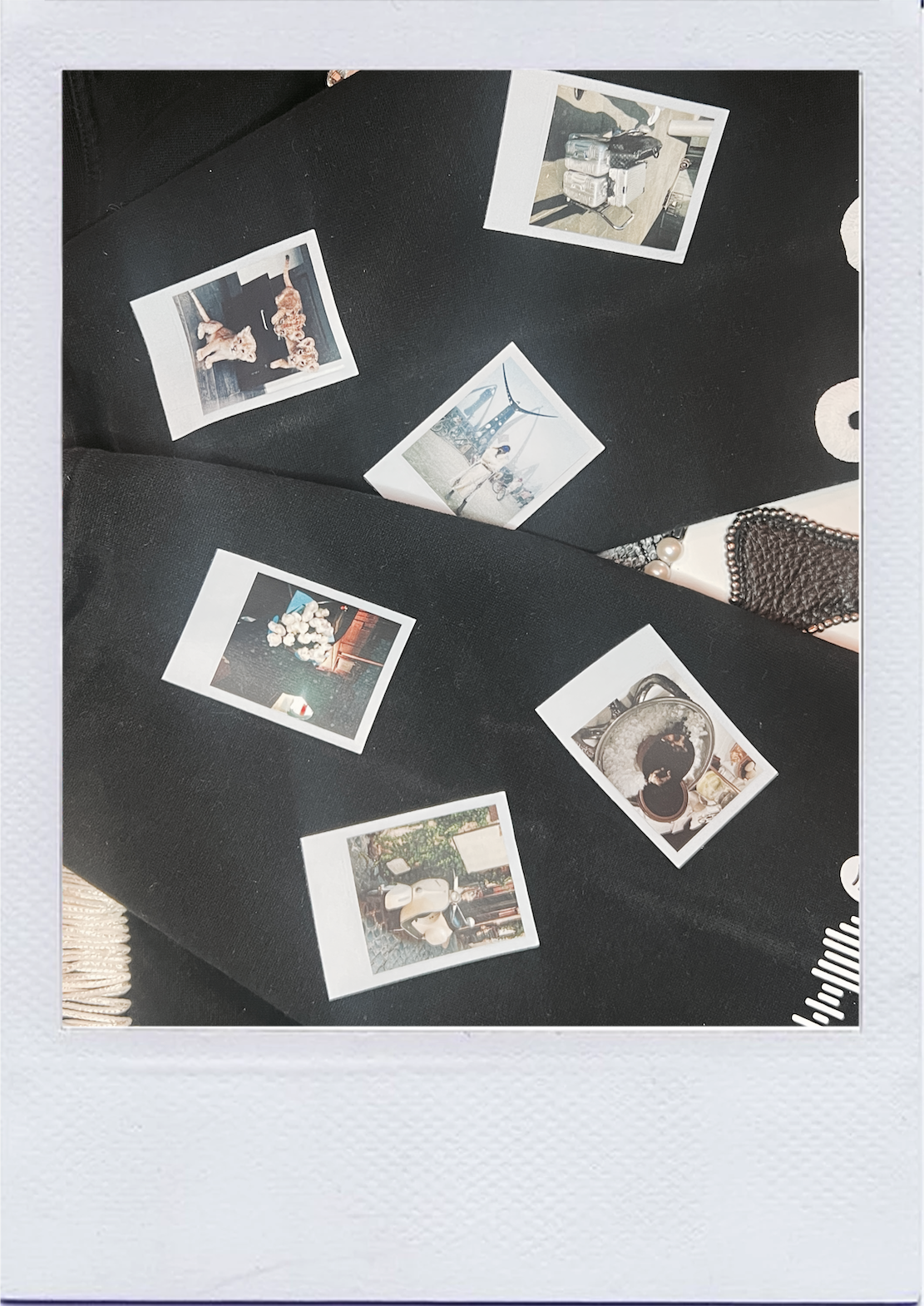 2D polaroid[s]